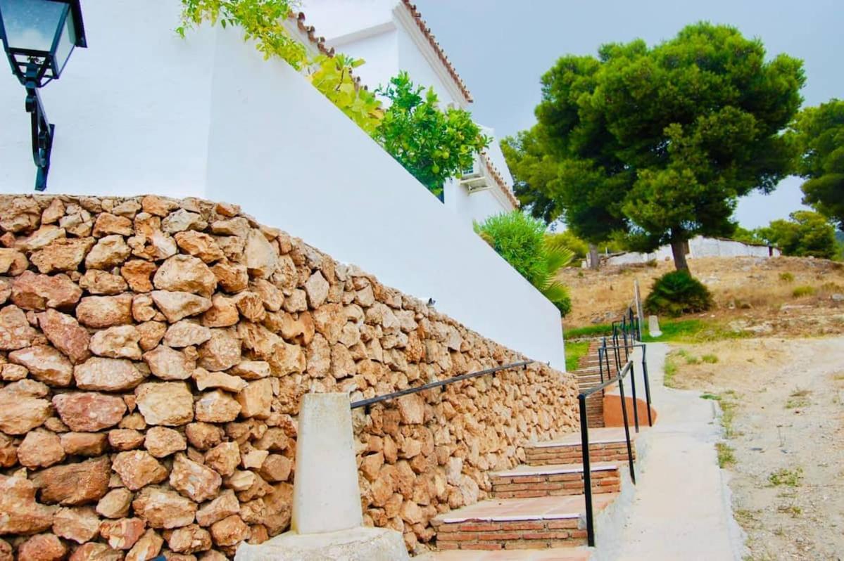 Beautiful Apartment With Amazing Sea View Nerja Esterno foto