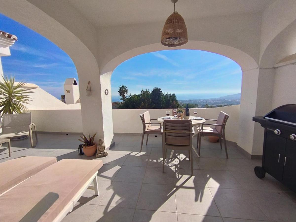 Beautiful Apartment With Amazing Sea View Nerja Esterno foto
